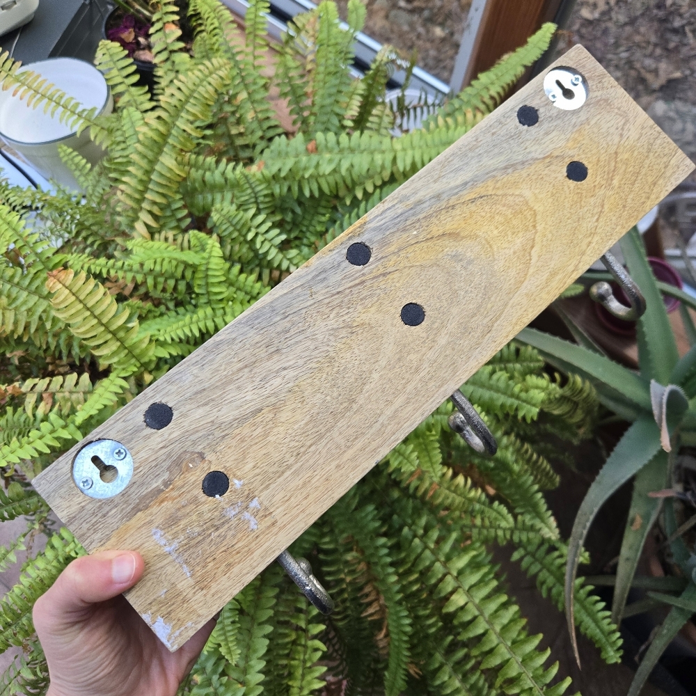 Wooden Silver Turtle Tortoise Coat Hanger Rack - Picture 6 of 6